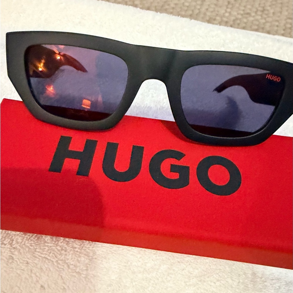HUGO Boss HG 1252/s Rectangular 100% UV Protection Sunglasses Red Highlights